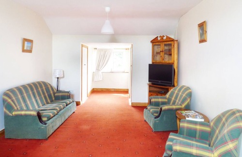Ballina Apartment | KILTARTAN HOUSE 2B, pet friendly in Ballina, County Mayo