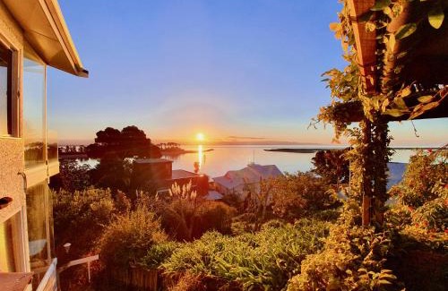 Stepneyville Apartment | Kimberley Three - Nelson Waterfront Penthouse