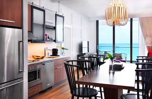 Seven Mile Beach Hotel | Kimpton Seafire Resort + Spa by IHG