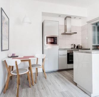 Angyalfold Apartment | Kincsem Budapest Apartman