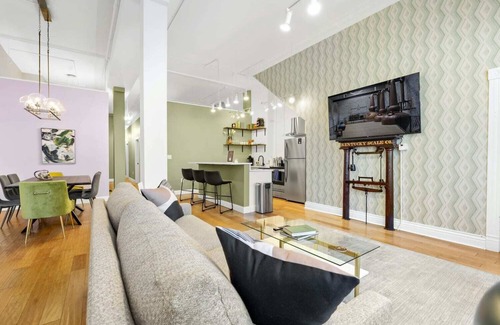 Shelby Park Apartment | KING ADA Sleep8 4Beds 2BA Swepson Escape 101
