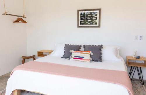 San Francisco Apartment | King Bed, Air Conditioning, Pool, Fast Wifi - Luna at Casa Calavera