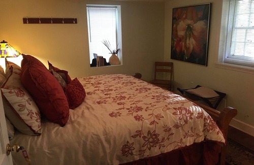 Jefferson Other | King Bed in Farmhouse on rural sheep and goat farm