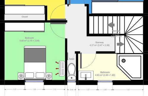 Bundaberg South House | King 🛏, Queen and Twin 3 bed Townhouse with Air-conditioning & 2 Toilets! 🛏