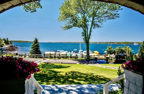 Boothbay Harbor Apartment | King Rm | Fireplace + Water View | No Hidden Fees