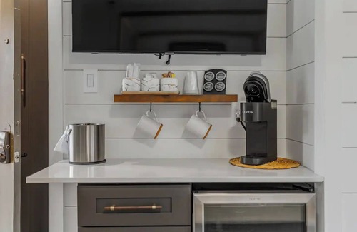 Cashiers House | King Room at our Boutique Bed and Brewery