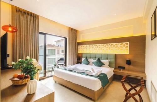 Nagoa Hotel | King Room.