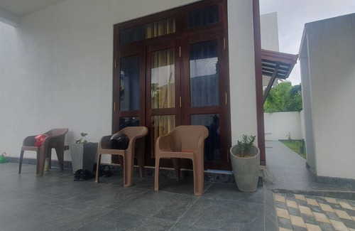 Kamburugamuwa Villa | King's Villa Kamburugamuwa Long Term Rental Aparment