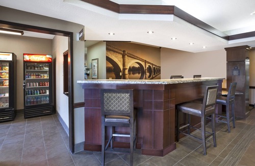 Columbia Apartment | King Studio near the University of Missouri | Fitness Center + Free Daily Breakfast