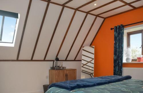 Cowbeech House | Kingfisher Granary