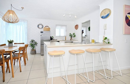 Moreton Bay Region Apartment | Kings Beach, only 30 metres to beach and shops!