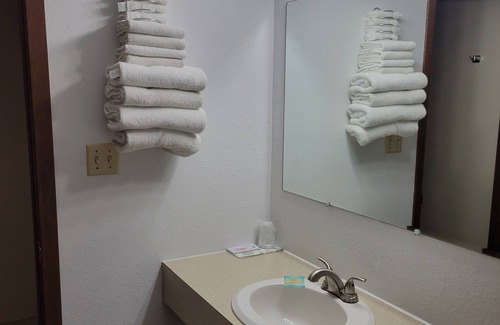 Culbertson Hotel | Kings Inn Motel