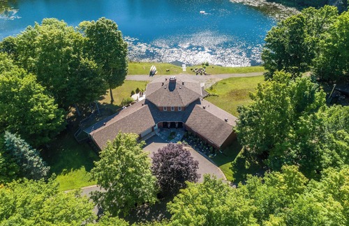 Bancroft House | Kings Wee Castle: Secluded Luxury Family Retreat