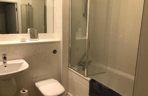 Canbury Apartment | Kingston Flat