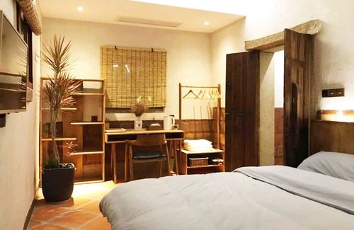 Siming Bed & Breakfast | Kinmen redbrick houses across Hope