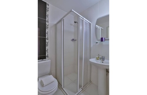 Cesme Hotel | Kiraz Otel