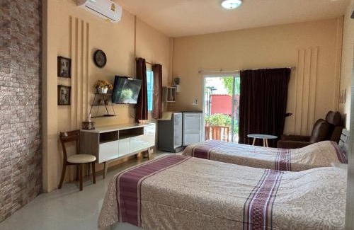 Phetchaburi Bed & Breakfast | Kireeya Villa