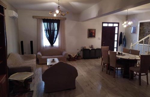 Mandraki Villa | Kisiris House