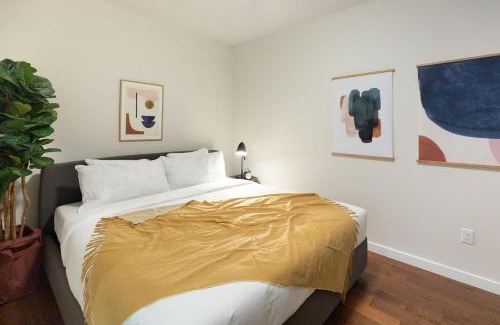 Central Business District Apartment | Kislak 304 Chic Studio in the Heart of Downtown