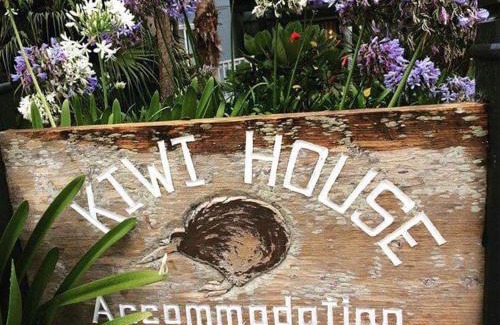 Blackpool Bed & Breakfast | Kiwi House Waiheke