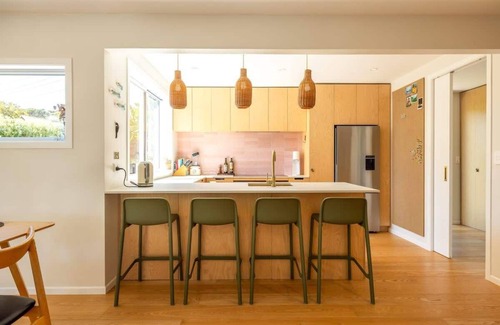 Blackpool House | Kiwi Street Retreat - Our Island