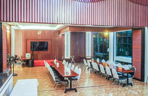 Uthai Thani Hotel | Klang Mueang Villa