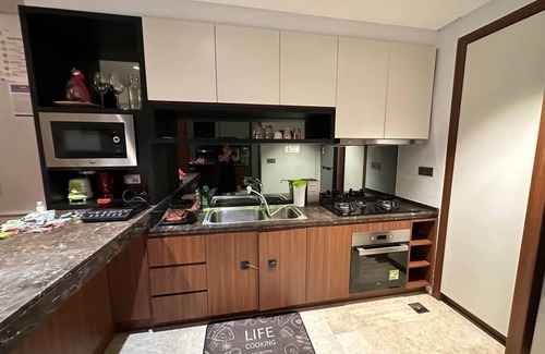 Kuala Lumpur City Centre Apartment | Klcc studio with a rooftop garden/playground