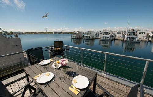 Olpenitz Boat Rental | Kleine Insel