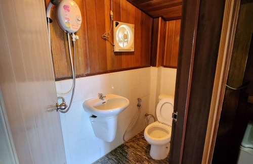 Samphao Lom Hotel | Klong Suan Plu Resort