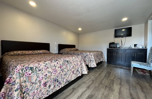 Haines Junction Hotel | Kluane Park Inn