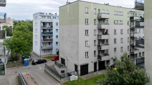 Pradnik Bialy Apartment | Kluczborska Chic Studio by BookingHost