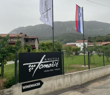 Slap Apartment | Kmetija Tomažič vinska klet - winery