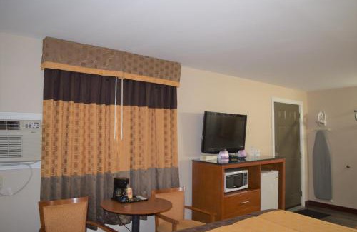 Arnprior Hotel | Knights Inn Arnprior