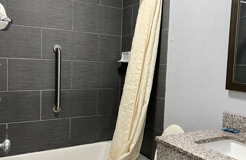 Madison Heights Hotel | Knights Inn Madison Heights, VA