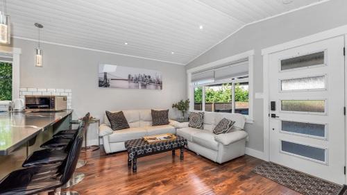 Saanich West House | Knockan Hill Rentals - Garden Suite