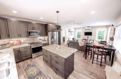 Mineral Bluff Cabin | Knollwood Barndominium