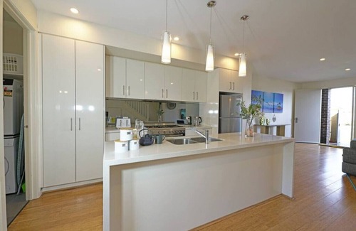 Knoxfield House | Knoxfield Relaxing 4BRM Home Golf Course Netflix Parking