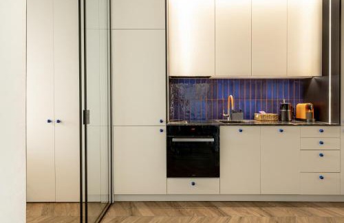 Srodmiescie Apartment | Kobaltowy Apartament Centrum