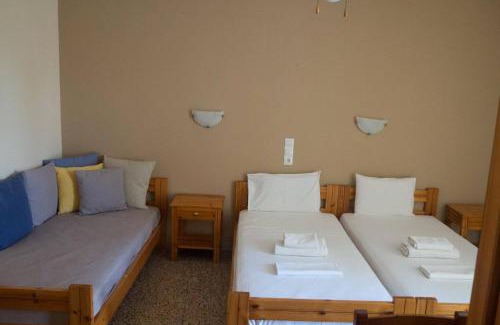Neos Pirgos House | Kochili Apartments
