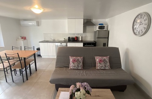 Rieux-de-Pelleport Apartment | Koh Samet Siam Mahanakhon Appart & Spa