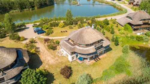 Amata Ski Chalet | Koka Maja