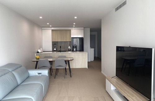 Broadbeach Apartment | KoKo Luxary apartment in Broadbeach