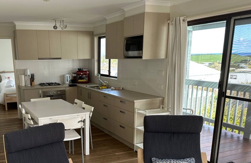 Smiths Beach House | Kokomo - Family and dog friendly with great views in Smiths Beach