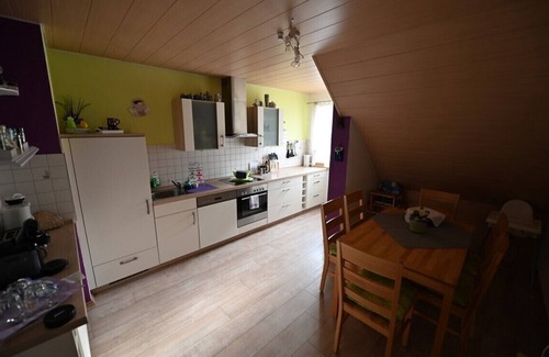 Finningen Apartment | Komfortable FeWo (102 m2) mit eigenem Pool und Liegewiese