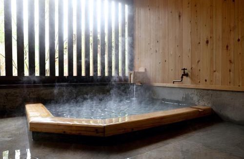 Miyawaka Hotel | kominka neri（古民家煉り）