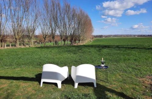 Hoogboeregem Apartment | Komo Hill Stays - guestroom Komo Cosy