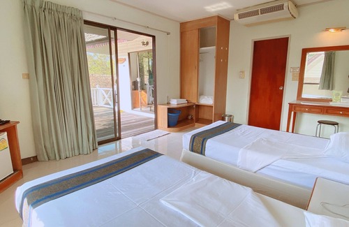 Pak Thong Chai Hotel | Korat Country Club Golf and Resort