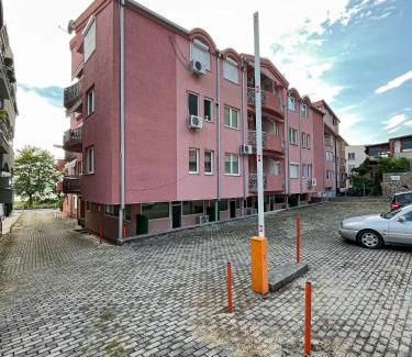 Pestani Apartment | Korun's Lakeview Apartment