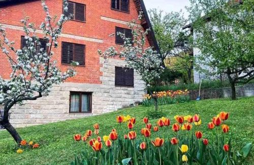 Mladenovac House | Kosmajski raj