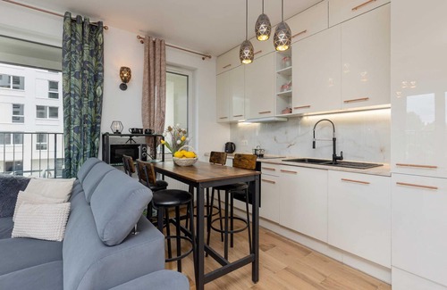Praga Polnoc Apartment | Kotsisa 8B | Spacious Apartment | Parking